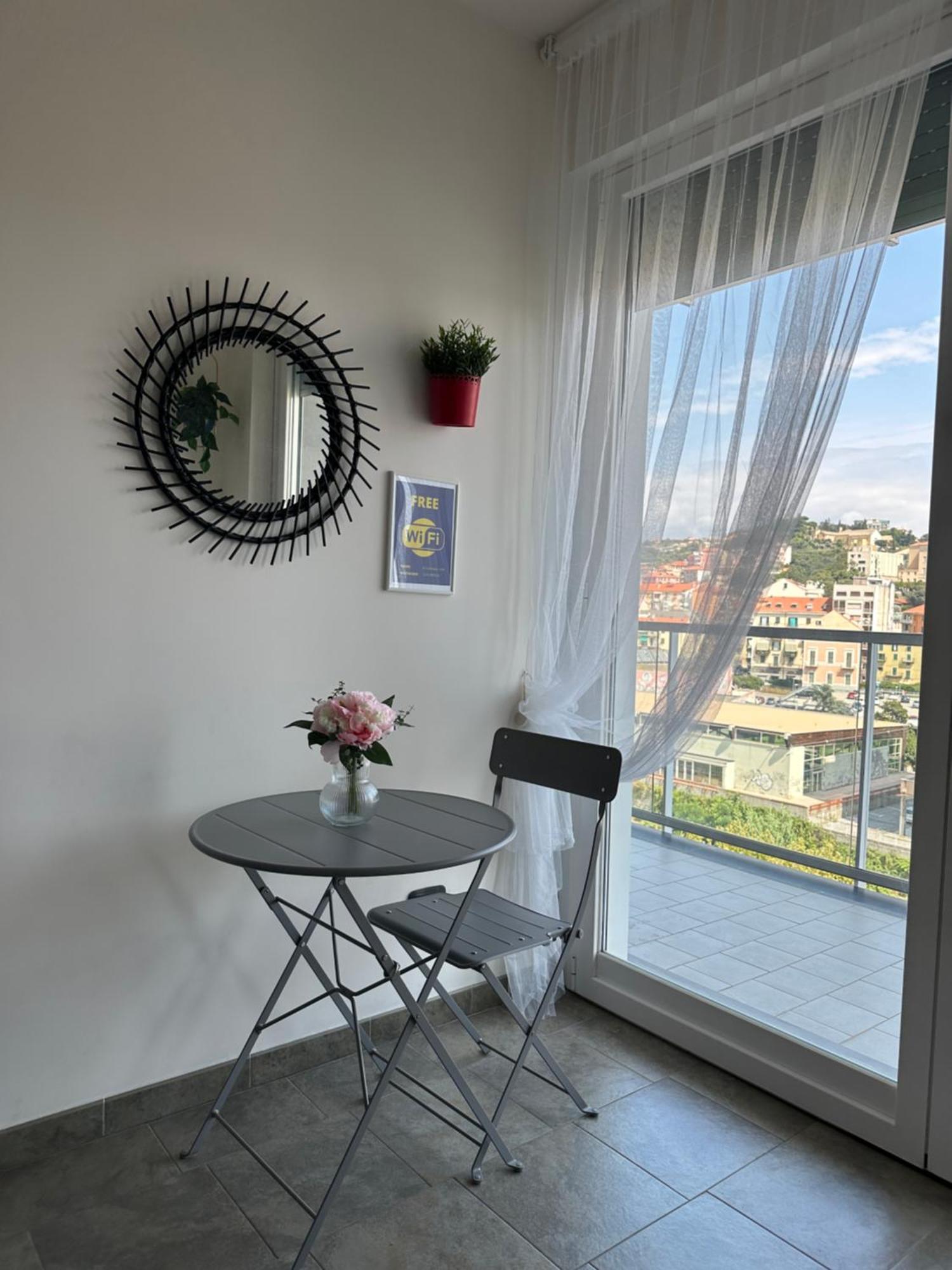 Il Gabbiano Savona "Luxury House" - Wifi, Parking, Shopping Center Apartment Екстериор снимка